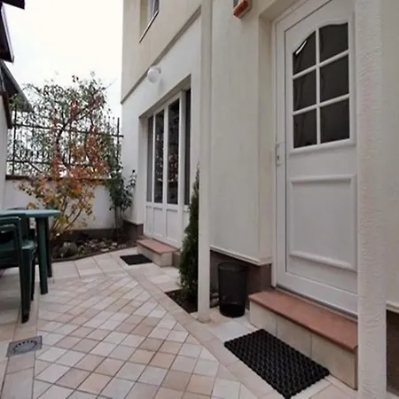 120 M2 Center Apartment